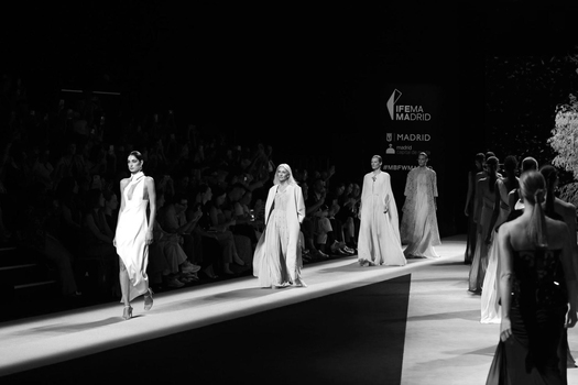 Sapienstone und Cupa Stone auf der Mercedes-Benz Fashion Week 2025