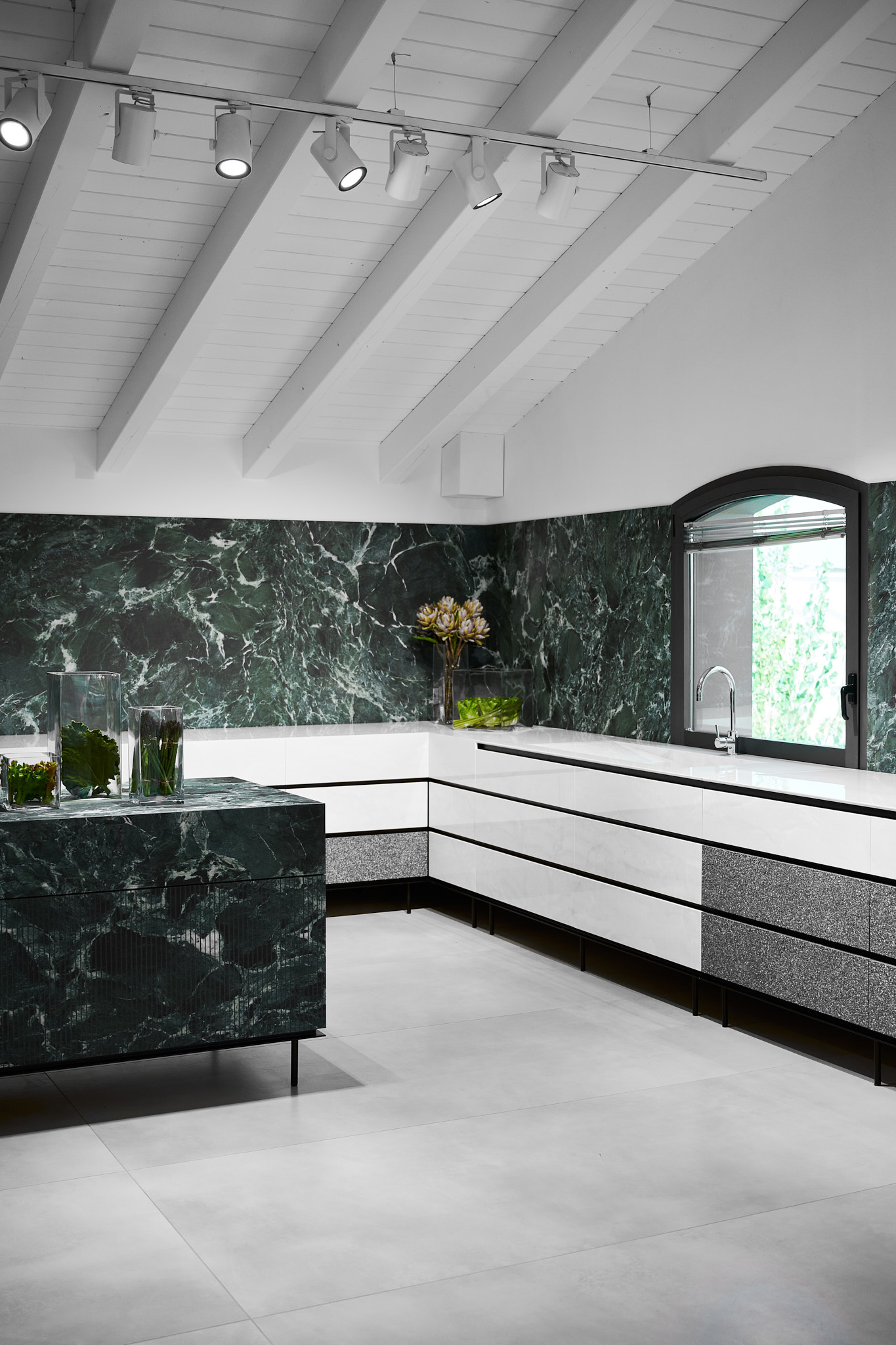 SapienStone renoviert seinen Showroom in Castellarano