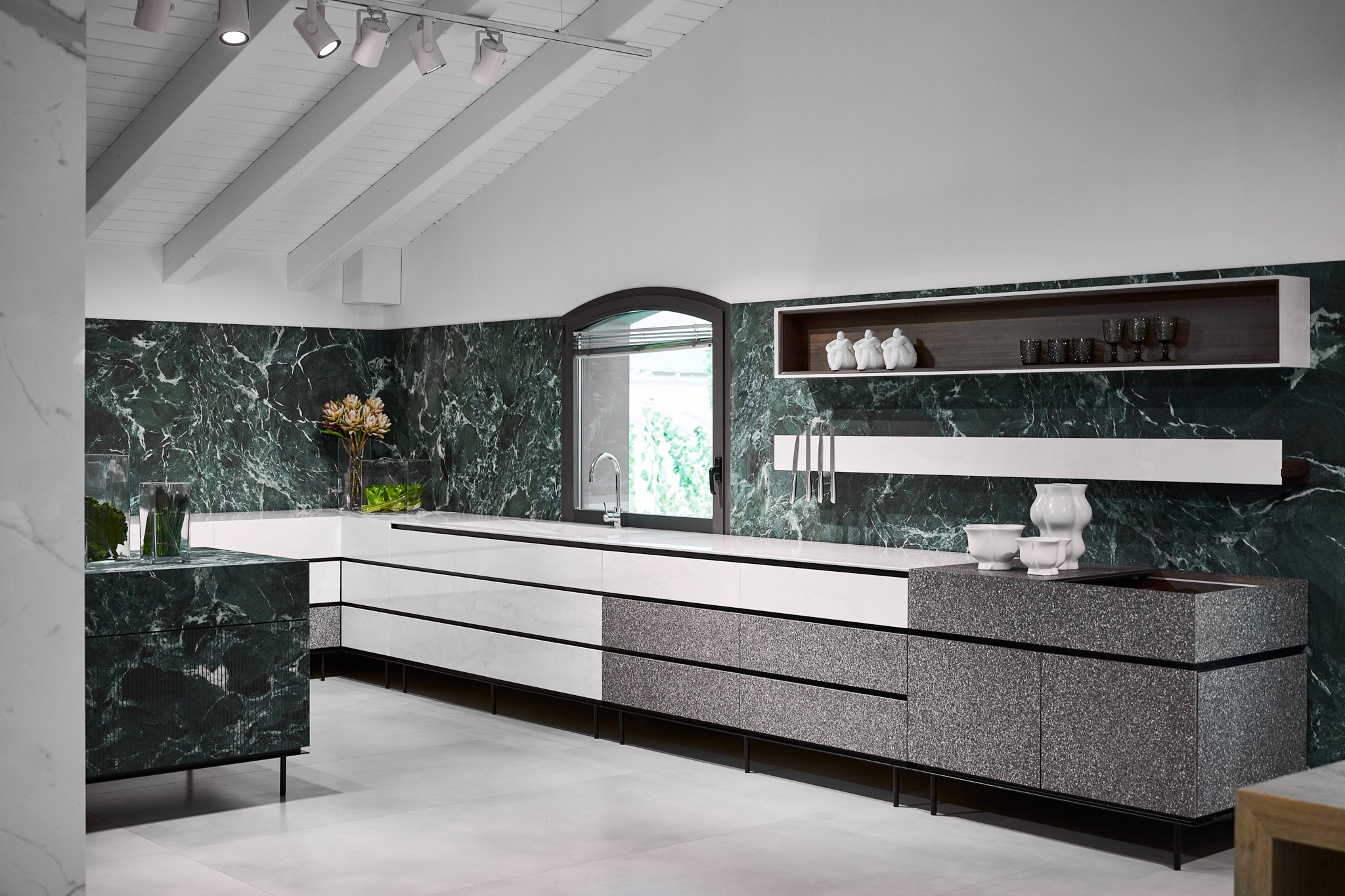 SapienStone renoviert seinen Showroom in Castellarano