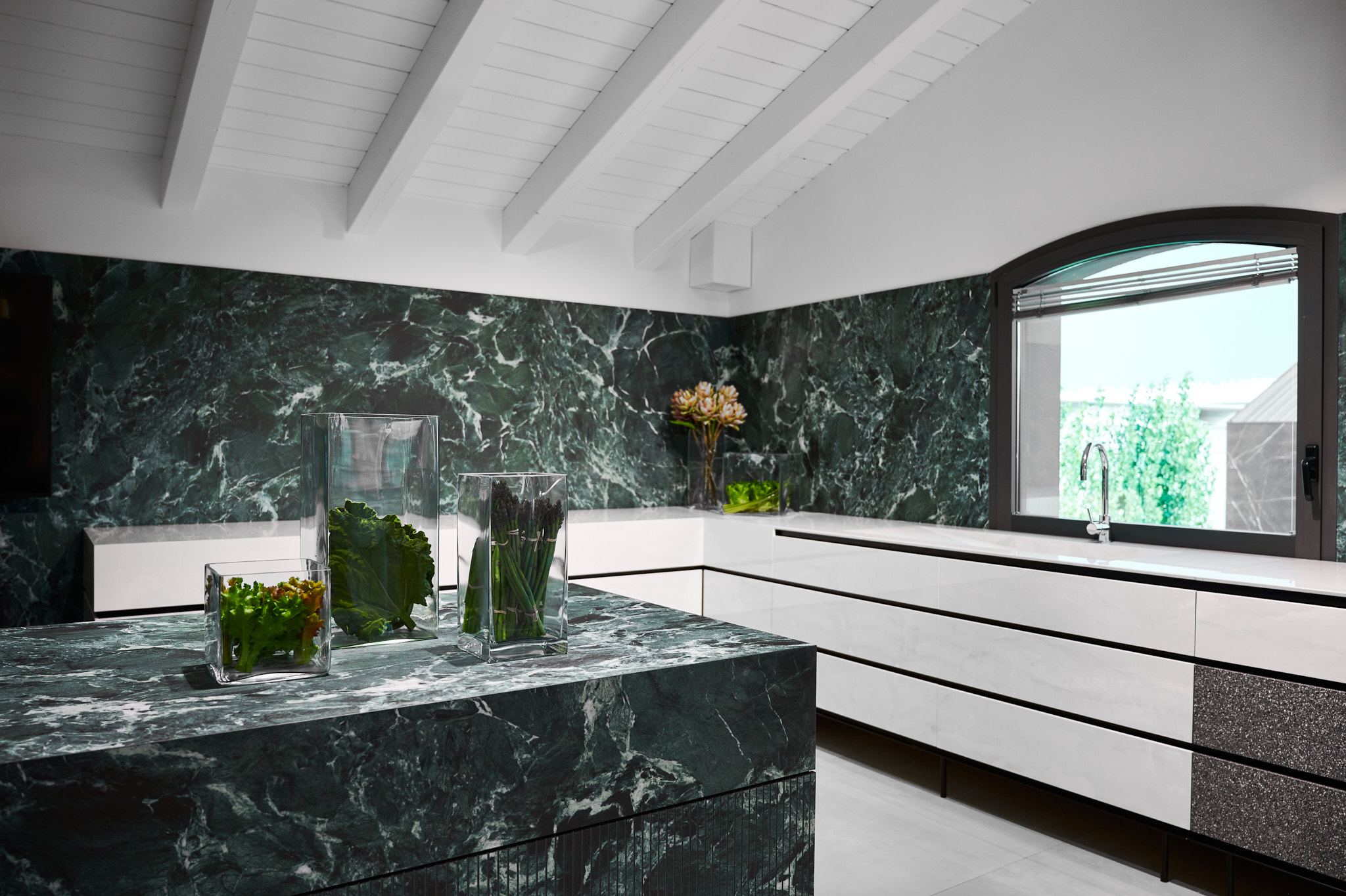 SapienStone renoviert seinen Showroom in Castellarano