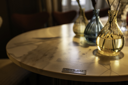 Tarimatec Space von Adriana Nicolau „Lanai Restaurant & Lifestyle“