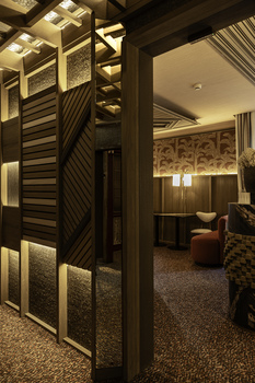 Tarimatec Space von Adriana Nicolau „Lanai Restaurant & Lifestyle“