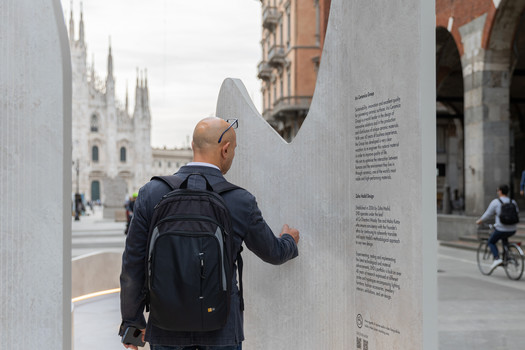 SapienStone, Trendsetter auf dem Salone del Mobile 2024: Eine Welle von Design und Kreativität