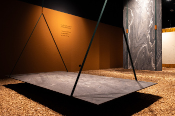 SapienStone auf der Cersaie 2024: Ein sinnliches Erlebnis der Keramikinnovationen