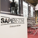 SapienStone kommt auf vier Rädern zur Espacio Cocina…
