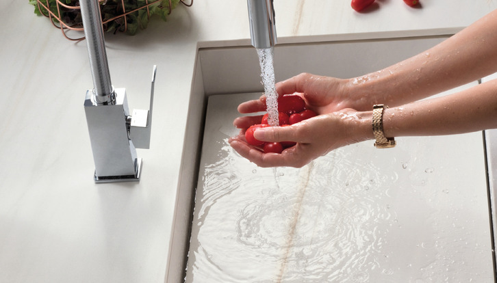 Bianco Lasa SapienStone Küchenarbeitsfläche aus Feinsteinzeug in Marmoroptik für Arbeitsfläche und Waschbecken