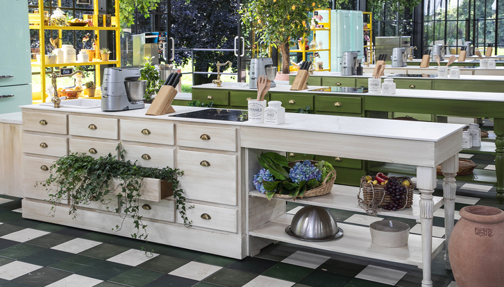 SapienStone-Countertops im Fernsehprogramm „Bake Off Italia“